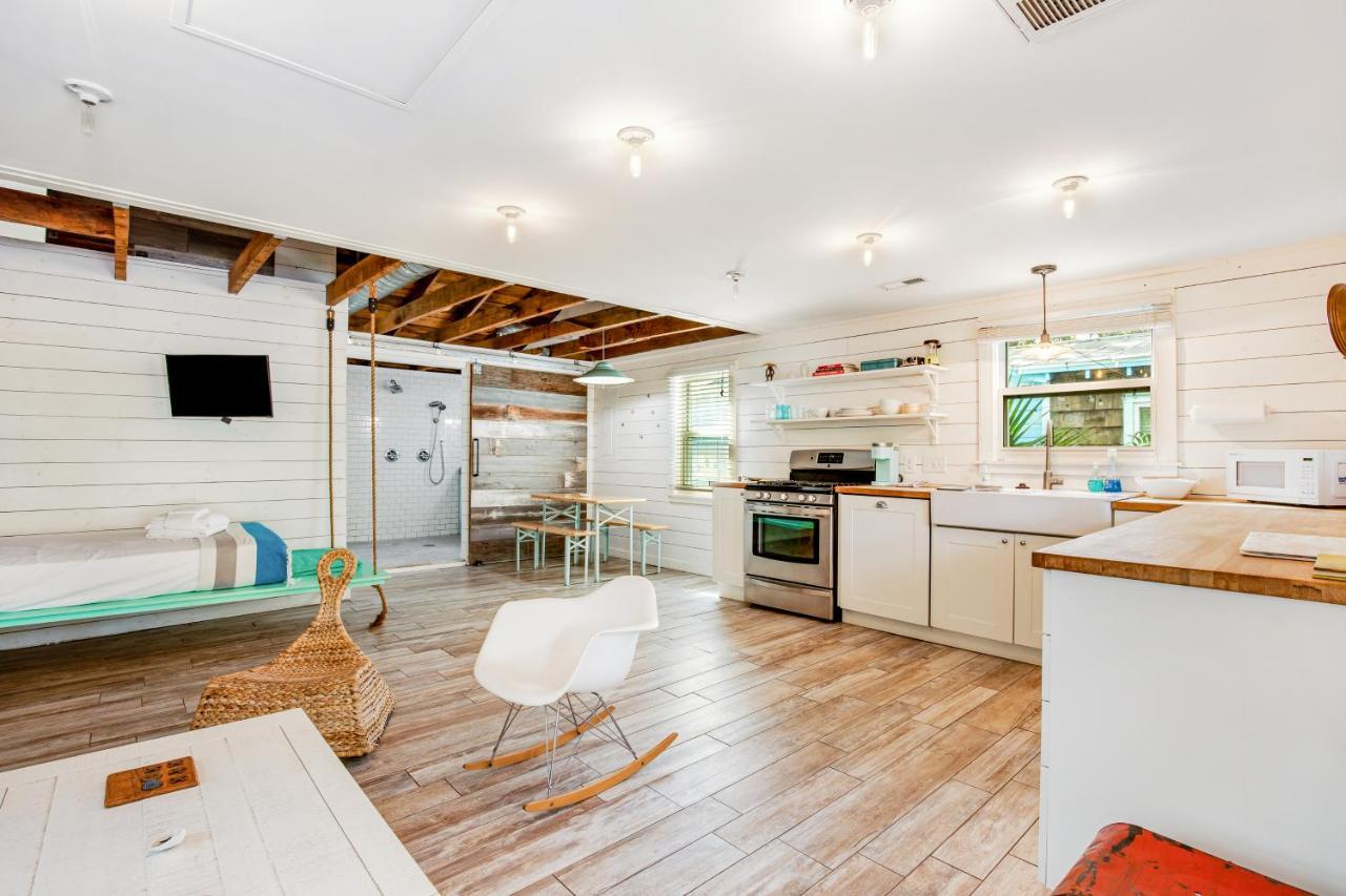 This Place Cottage B Фоли Бич Экстерьер фото
