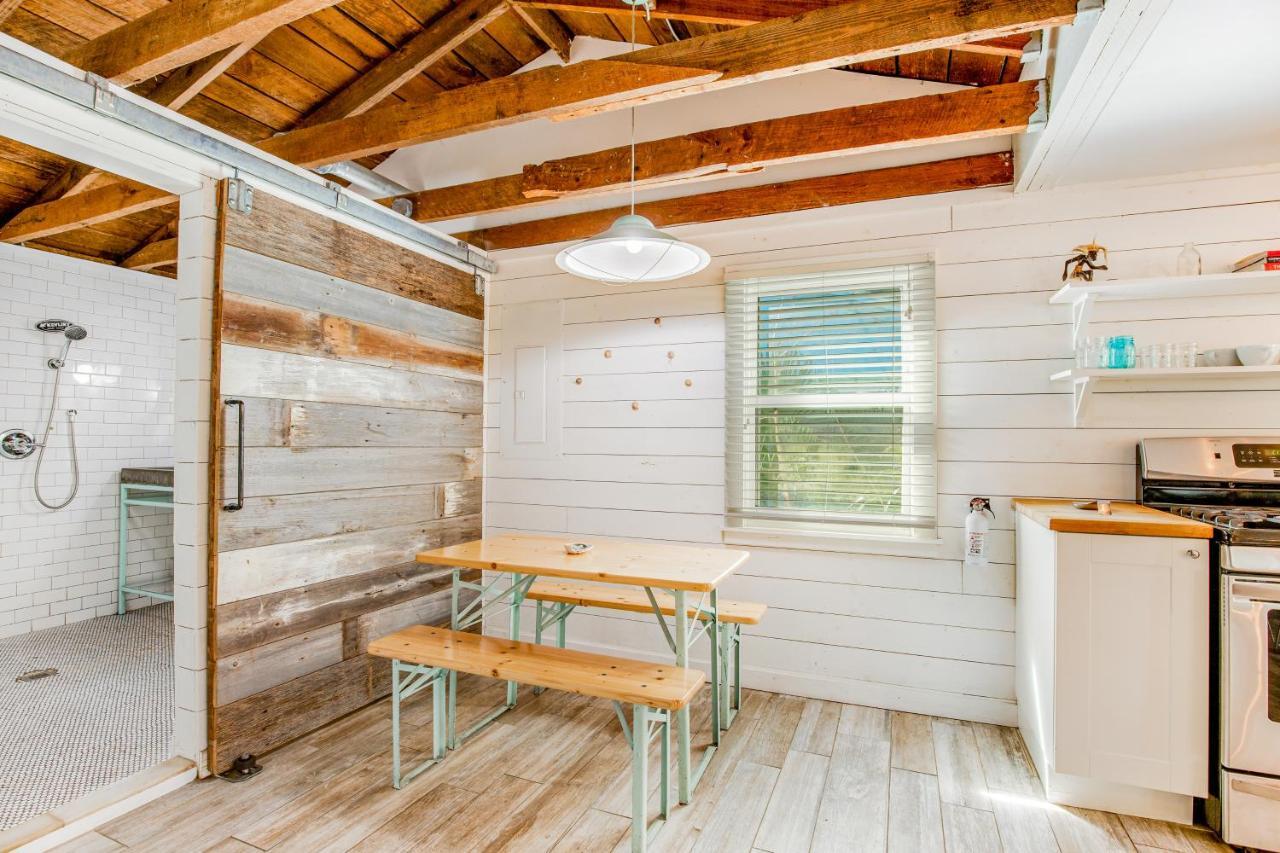This Place Cottage B Фоли Бич Экстерьер фото