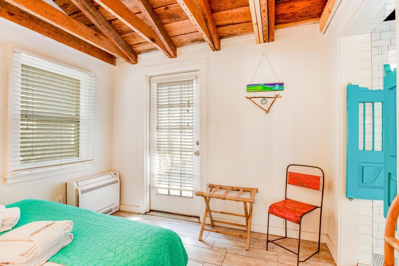 This Place Cottage B Фоли Бич Экстерьер фото